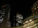 東京都議会議事堂とその周辺の夜景